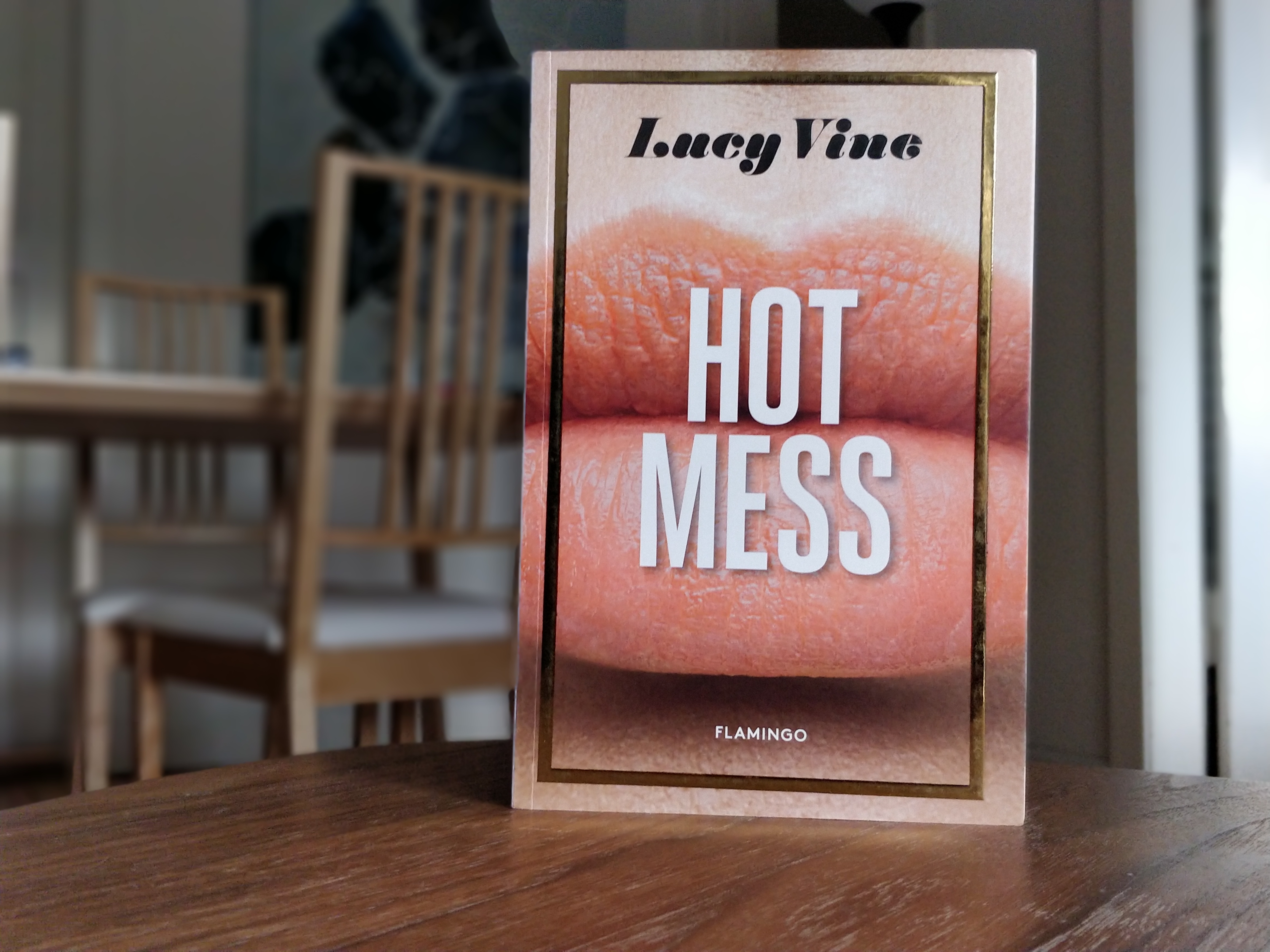 Hot Mess af Lucy Vine